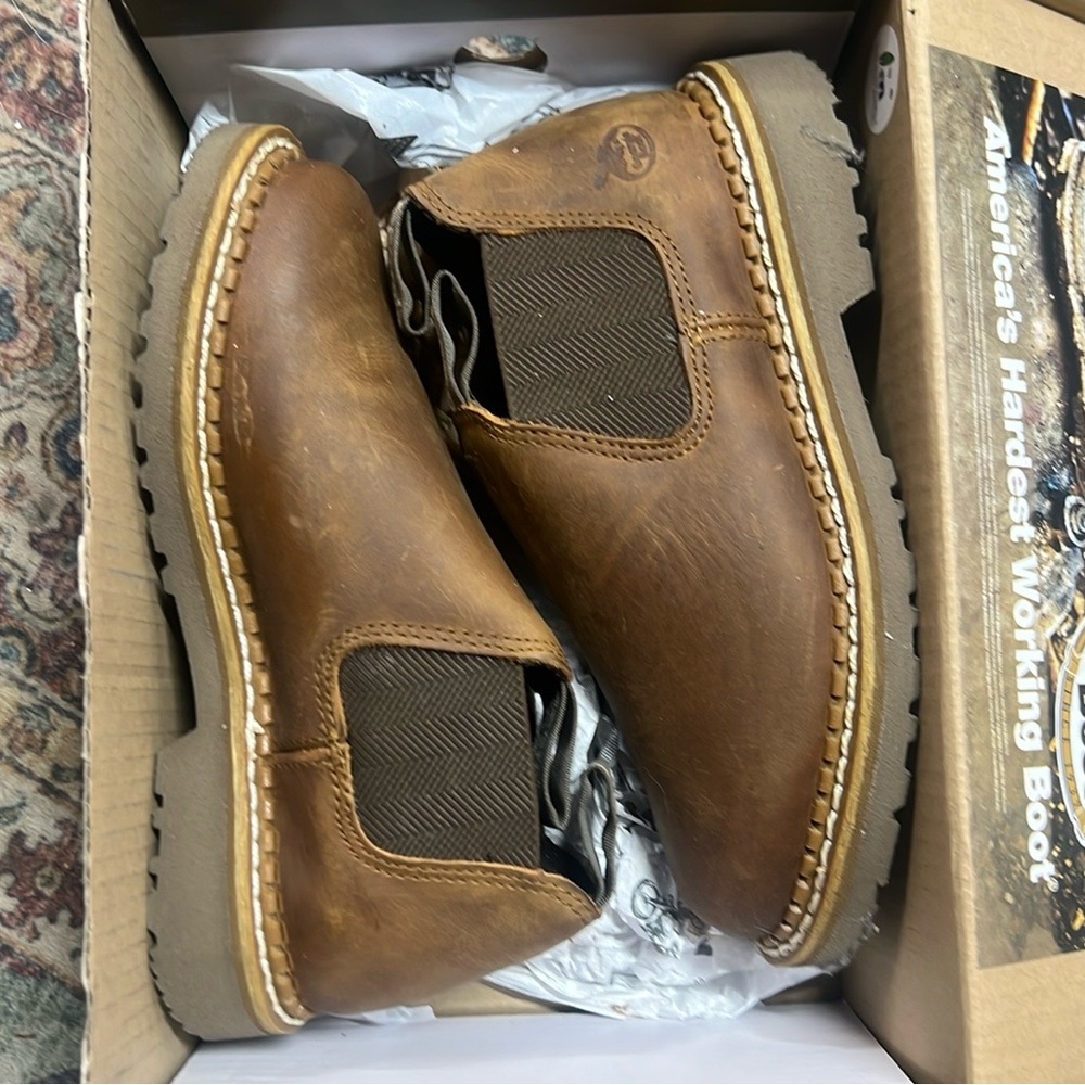 Georgia Romeo’s size 7 never worn still in box